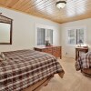 Отель 2098-cove Lakefront Chalet 4 Bedroom Home by RedAwning, фото 5