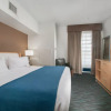 Отель Holiday Inn Express Hotel & Suites San Antonio - Rivercenter Area, фото 20
