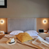 Отель Chronos Suites, фото 4