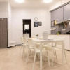 Отель U2 Large 2 Bedrooms 100m to BTS station, фото 13