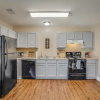Отель Lasalle - 2D · Spacious Gated Apartment w/ Off Street Parking!, фото 19