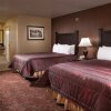 Отель Castle Inn and Suites, фото 7