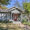 Отель Dallas Couples Retreat: Walk to Lower Greenville!, фото 16