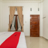 Отель RedDoorz Syariah near Universitas Putra Indonesia Padang, фото 2