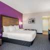 Отель La Quinta Inn & Suites by Wyndham Baltimore BWI Airport, фото 33