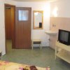Отель Low-cost rooms 50m from the beach!, фото 5