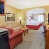 Отель Holiday Inn Express & Suites Bloomington, an IHG Hotel, фото 6