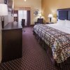 Отель La Quinta Inn & Suites by Wyndham Alvin, фото 27