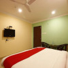 Отель OYO Flagship 27863 Sri Sai Regency, фото 15