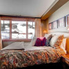 Отель One Ski Hill Place 8413 - Ski-In/Ski-Out by RedAwning, фото 11