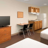 Отель WoodSpring Suites Evansville East, фото 4