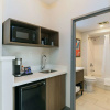 Отель Comfort Suites London, фото 6