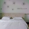 Отель West of Quaint City Youth Hostel, фото 2