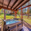 Отель Tall Pines, 4 Bedrooms, Hot Tub, Fireplace, Sleeps 8, фото 15