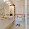 Отель QV Charming Viaduct Harbour Apartment - 787, фото 9