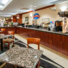 Отель Rodeway Inn and Suites Jackson, фото 23