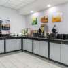 Отель Quality Inn and Suites Livonia, фото 8