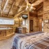 Отель The Wildlife Lodge - Great Location! Close To Tanger Outlets! 5 Bedroom Cabin by RedAwning, фото 8