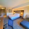 Отель Holiday Inn Express & Suites Seattle North - Lynnwood, an IHG Hotel, фото 32