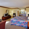 Отель Americas Best Value Astoria Inn & Suites, фото 4
