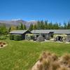 Отель Queenstown Exclusive Retreat With Hot Tub, фото 14