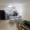 Отель Gold Coast - Beautiful 2 Bedroom Town House, фото 10