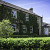 Отель The Wyvill Arms, фото 1