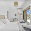 Отель Villa Chriselia - 3 Bedrooms With Sea Access, фото 4