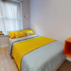 Отель Student Only Studio with Kitchenette, фото 3