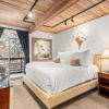 Отель Deluxe 3 & 4 Bedroom Aspen Apartments Next to Silver Queen Gondola, фото 23