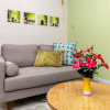 Отель Nestle Away at Poplar Way, фото 7