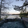 Отель Shoreline Lakehouse by Avantstay Majestic Lakefront Cabin w/ Hot Tub & Fire Pit!, фото 34