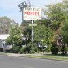 Отель Top Hat Motel в Рицвилле