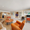 Отель Beautiful 4br + Den W/ Hot Tub & Views - Near Slopes 4 Bedroom Home, фото 11