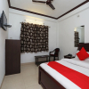 Отель OYO 15027 Hotel Lotus International, фото 12