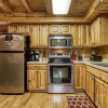 Отель Ern834 - Lakeside Getaway - Great Location! Close To All The Action! 1 Bedroom Cabin by RedAwning, фото 21