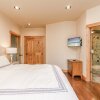 Отель Stunning and Spacious in Truckee by RedAwning, фото 7