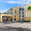 Отель La Quinta Inn & Suites by Wyndham Tampa North I-75, фото 22