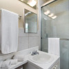 Отель Deluxe Beach Apartment, фото 8