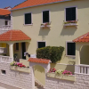 Отель Josi - With Beautiful Garden - A1 Plavi, фото 8
