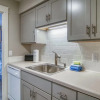 Отель Courtyard #114 1 Bedroom 1 Bathroom Condo, фото 6