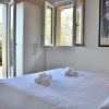 Отель North House - Sleeps 4 Shared Pool Lake View in Torri del Benaco, фото 24