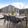 Отель Sanders Pier - Cozy 4-bdr Townhouse w Terrace, фото 16