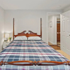 Отель Happy Trails Chalet by Avantstay Sauna + Deck, Private Community Beach Access, фото 5