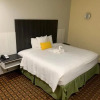 Отель HomeStay Inn & Suites Edinburg, фото 3