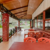 Отель RedDoorz Plus @ Jalan Tugu Silalahi Tongging, фото 16