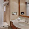 Отель Holiday Inn & Suites Manila Galleria, an IHG Hotel, фото 35