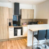 Отель Zen Modern 2 Bedroom Apartment close to city centre ideal for a group of 4-6, фото 11