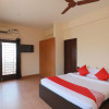 Отель OYO 39342 Beehive Inn, фото 3