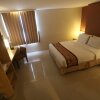 Отель Bekizaar Hotel Surabaya, фото 5